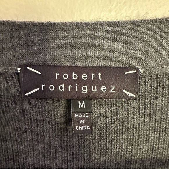 Serena van der Woodsen’s Robert Rodriguez Gray Cashmere Sweater Vest Beaded - Picture 3 of 8